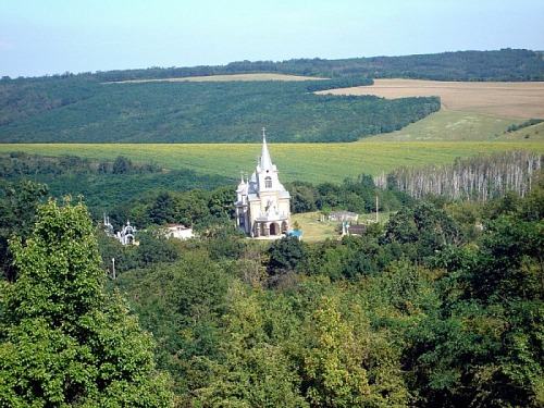 Злоцкий во имя вмч. Георгия Победоносца мужской монастырь  Кагульской и Комратской епархии