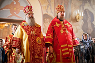 В Неделю о самаряныне митрополит Кирилл совершил Литургию в Зилантовом монастыре