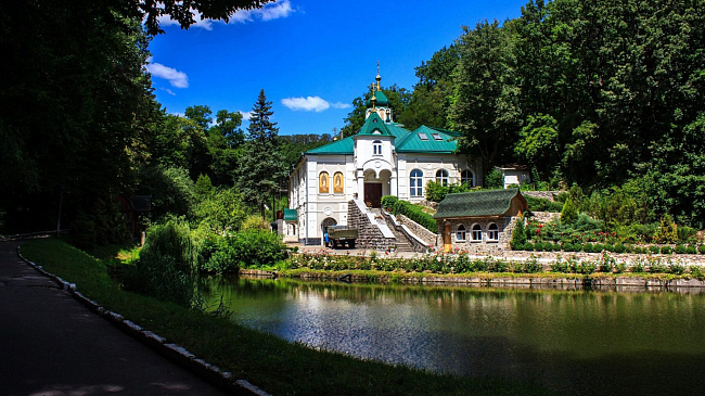 Мужской монастырь в честь Рождества Пресвятой Богородицы в урочище «Церковщина»   Киевской епархии