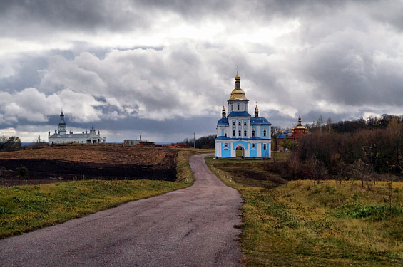 Софрониево-Молченская Печерская Пустынь Рождества Богородицы Конотопской епархии 