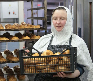 Ко дню памяти Сорока мучеников Севастийских в Дивеевском монастыре выпекли более семисот жаворонков
