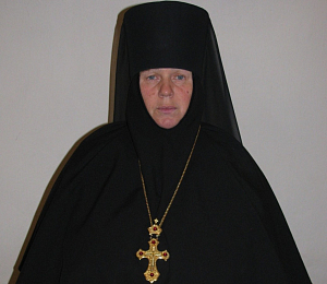 Святейший Патриарх Кирилл поздравил настоятельницу Николо-Вяжищского ставропигиального монастыря игумению Антонию (Корнееву) с 65-летием со дня рождения