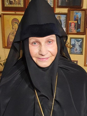 Настоятельница Покровского монастыря в Толочине Витебской епархии игумения Анфиса (Любчак) удостоена премии «За духовное возрождение»