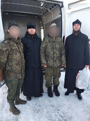 Братия Площанской пустыни Брянской епархии посетила бойцов в приграничье