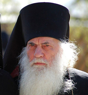 Достигший совершенства смиряется перед всеми