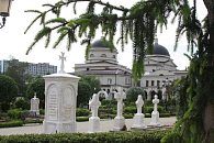 Сестры Ново-Тихвинской обители Екатеринбурга приглашают на бесплатную экскурсию «Монастырский некрополь. Удивительные судьбы и загадки истории»