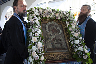 Список Толгской иконы Божией Матери вернулся из Успенского собора Ярославля в Толгский монастырь 