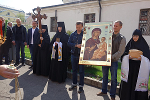 В Богородице-Рождественском монастыре состоялся крестный ход с Иверской иконой Пресвятой Богородицы