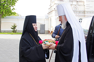 Митрополит Варфоломей отслужил Литургию в Корецком монастыре