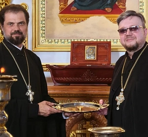 Частицы мощей святого праведного воина Феодора Ушакова и священномученика Владимира Четверина передали в Валаамскую обитель