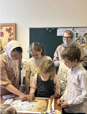 Для воспитанников воскресной школы Донского монастыря Москвы состоялось просветительское мероприятие, посвященное памяти Патриарха Тихона