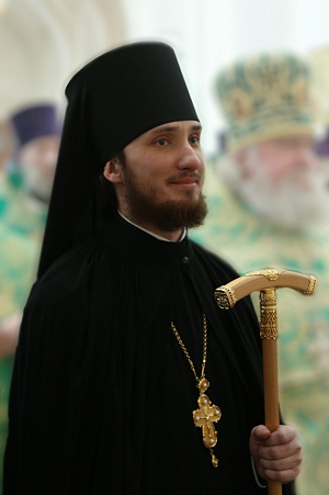 Он спешил делать добро