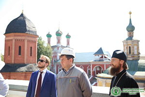 Руководитель Департамента культурного наследия г. Москвы ознакомился с ходом реставрационных работ в Высоко-Петровском монастыре