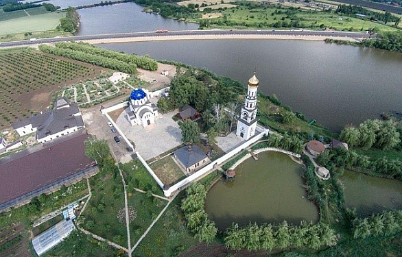 Женский ставропигиальный монастырь в честь иконы Божией Матери «Всецарица»