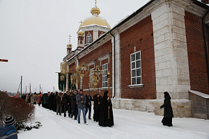 В Никольском Шостьенском монастыре встретили престольный праздник