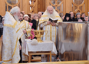 В Покровском Хотькове монастыре прошел праздник Крещения Господня