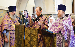 Клирика Марфо-Мариинской обители поздравили с днем рождения