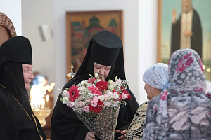 Настоятельница Покровского Хотькова монастыря игумения Олимпиада в день своего тезоименитства приняла Патриаршее поздравление