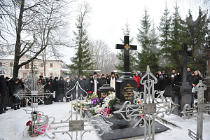 В Успенском Пюхтицком монастыре молитвенно почтили память схиигумении Варвары (Трофимовой)