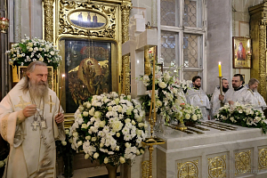 Архиепископ Феогност совершил заупокойное богослужение в Богоявленском кафедральном соборе Москвы по приснопамятному Патриарху Алексию II