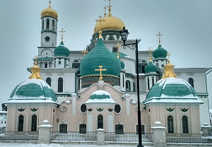 Вологжане совершили паломничество к святыням Ново-Иерусалимского монастыря и Троице-Сергиевой лавры