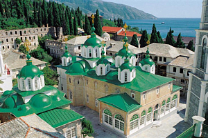 Кто учит петь афонских монахов