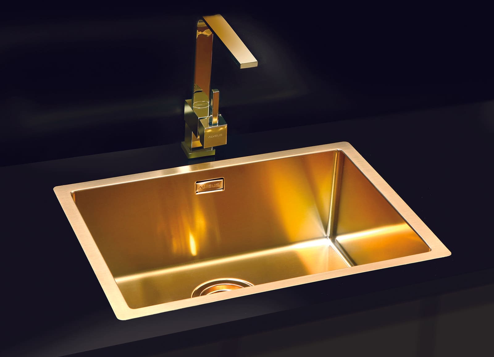 Мойка KOMBINO 50 MONARCH ANTRACITE SAT-90 542X442X195 F/S в компл. с выпуском без сифона BRONZE