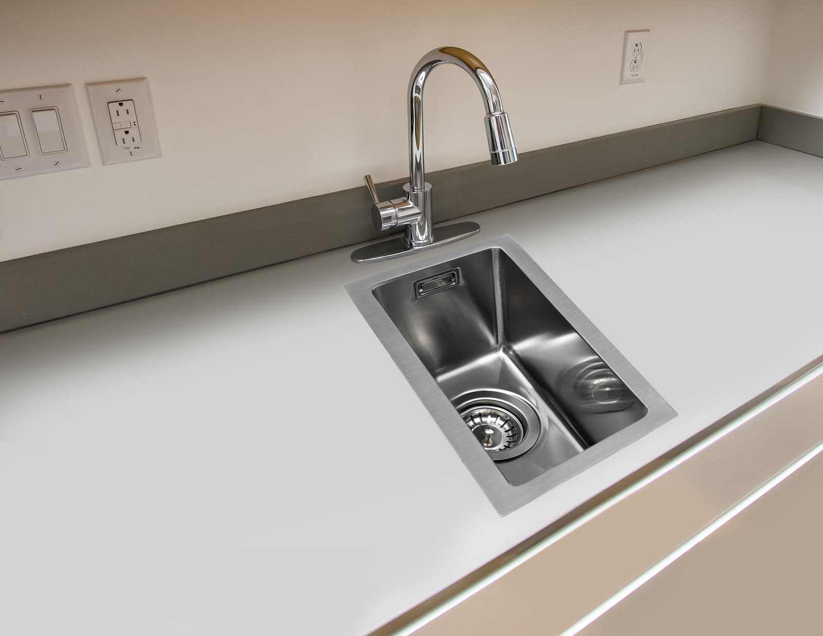 Мойка Grandex Aqua PROLINE 22, 220х450х200, сифон в комплекте (300209) SAT