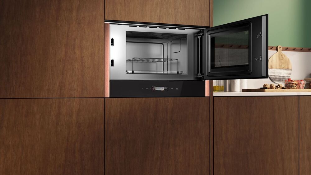NEFF NR9GR31Y1