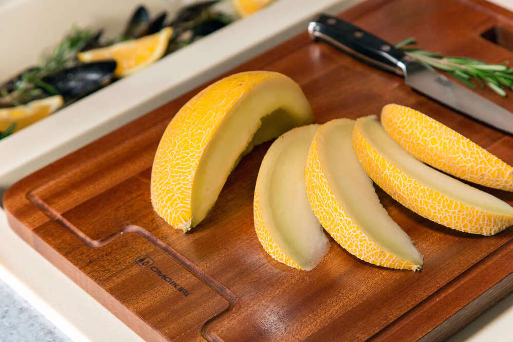 Omoikiri Разделочная доска CB-01-Wood