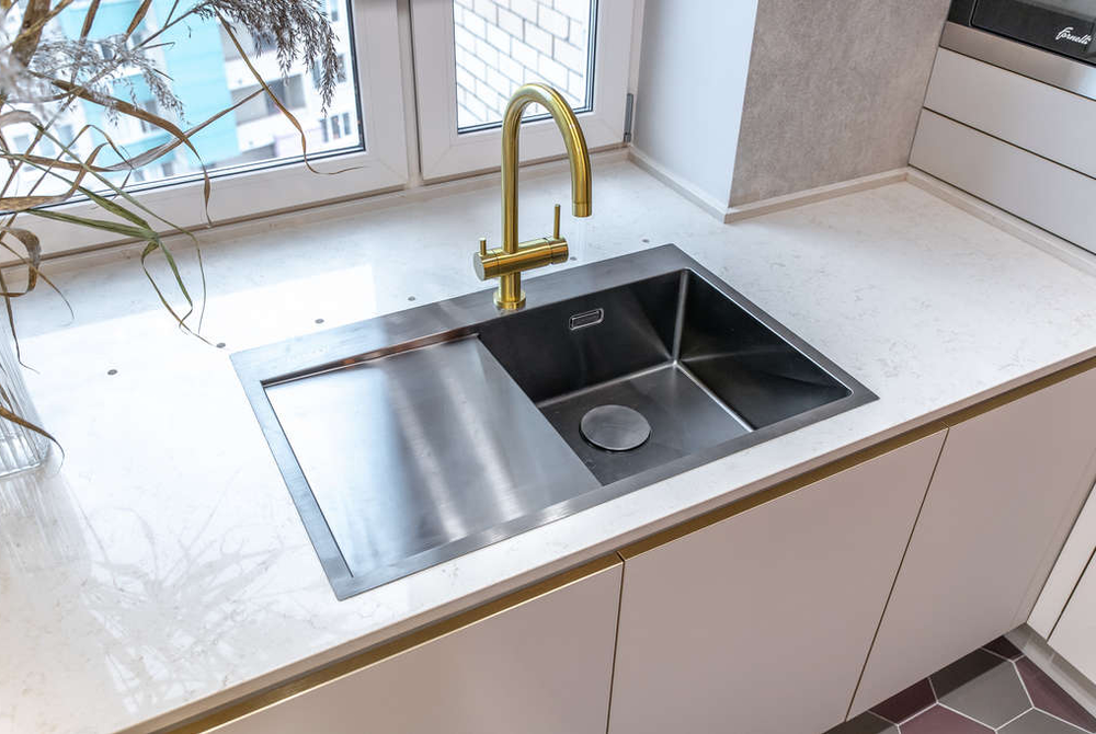 Omoikiri Akisame 78-LG-R, мойка, нержавеющая сталь/светлое золото, чаша справа