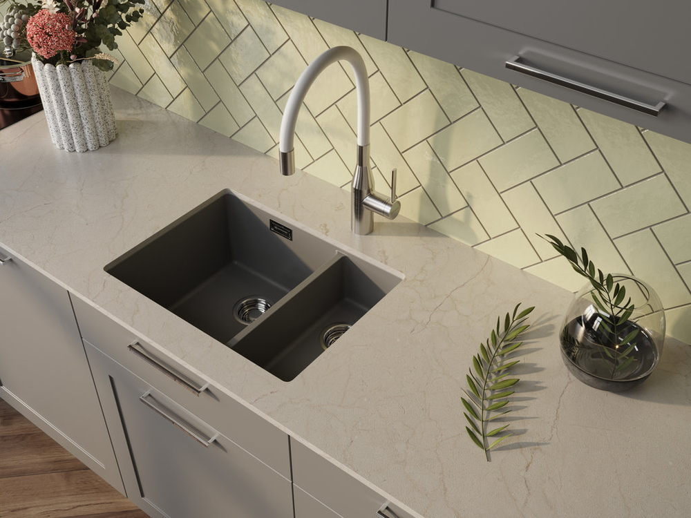 Omoikiri Yatomi-2-Plus BN-WH смеситель, нержавеющая сталь/белый