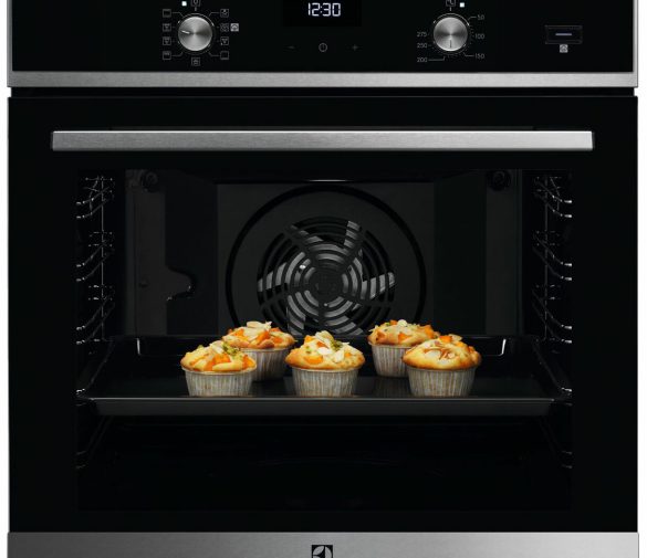 Обзор: Электрический духовой шкаф Electrolux EOD5H70X
