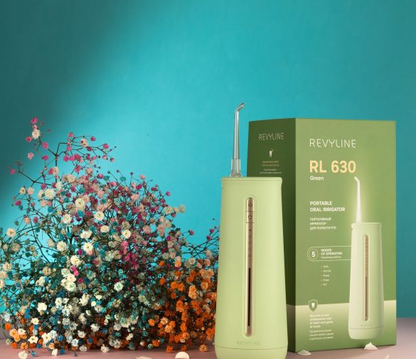 Обзор: Ирригатор портативный Revyline RL 630 Green Fuzz , зеленый