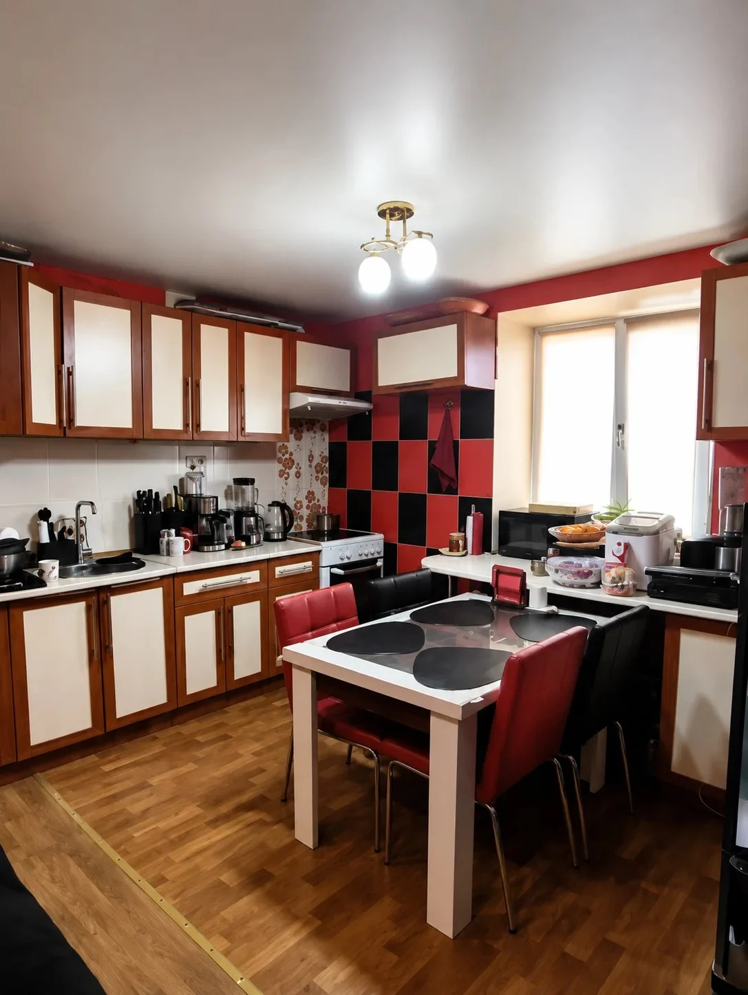 2-комнатная квартира, 66 м², кв. Восточный, Жовтневый, Луганск — фото объявления Луганск