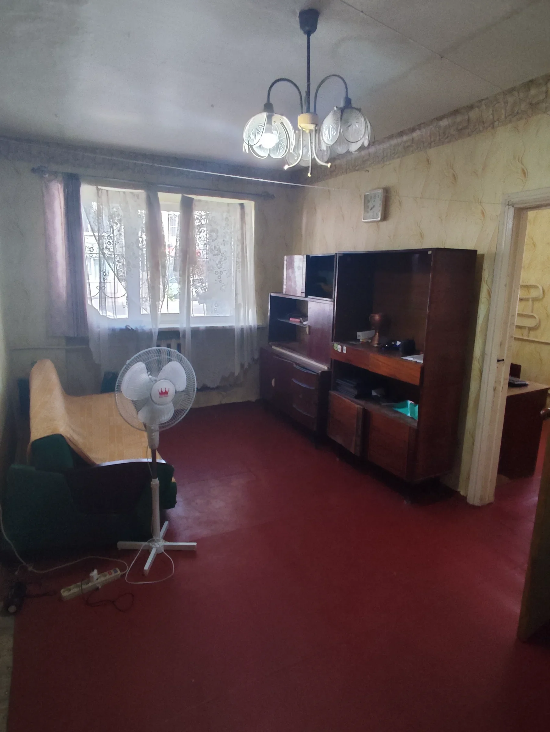 2-комнатная квартира, 45 м², ул. Кирова, Каменобродский, Луганск — фото объявления Луганск