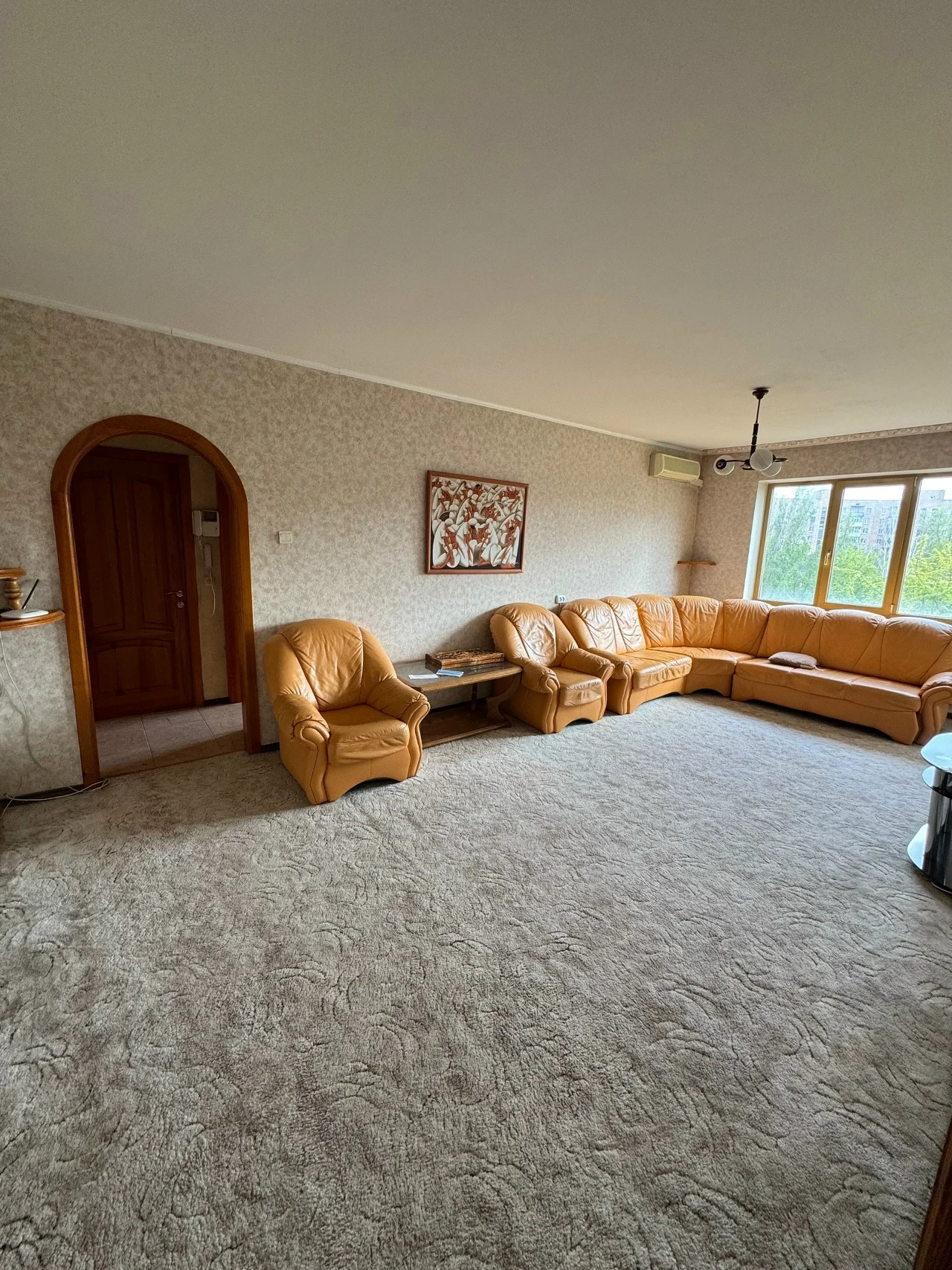 3-комнатная квартира, 74 м², ул. Осипенко, г Луганск — фото объявления Луганск