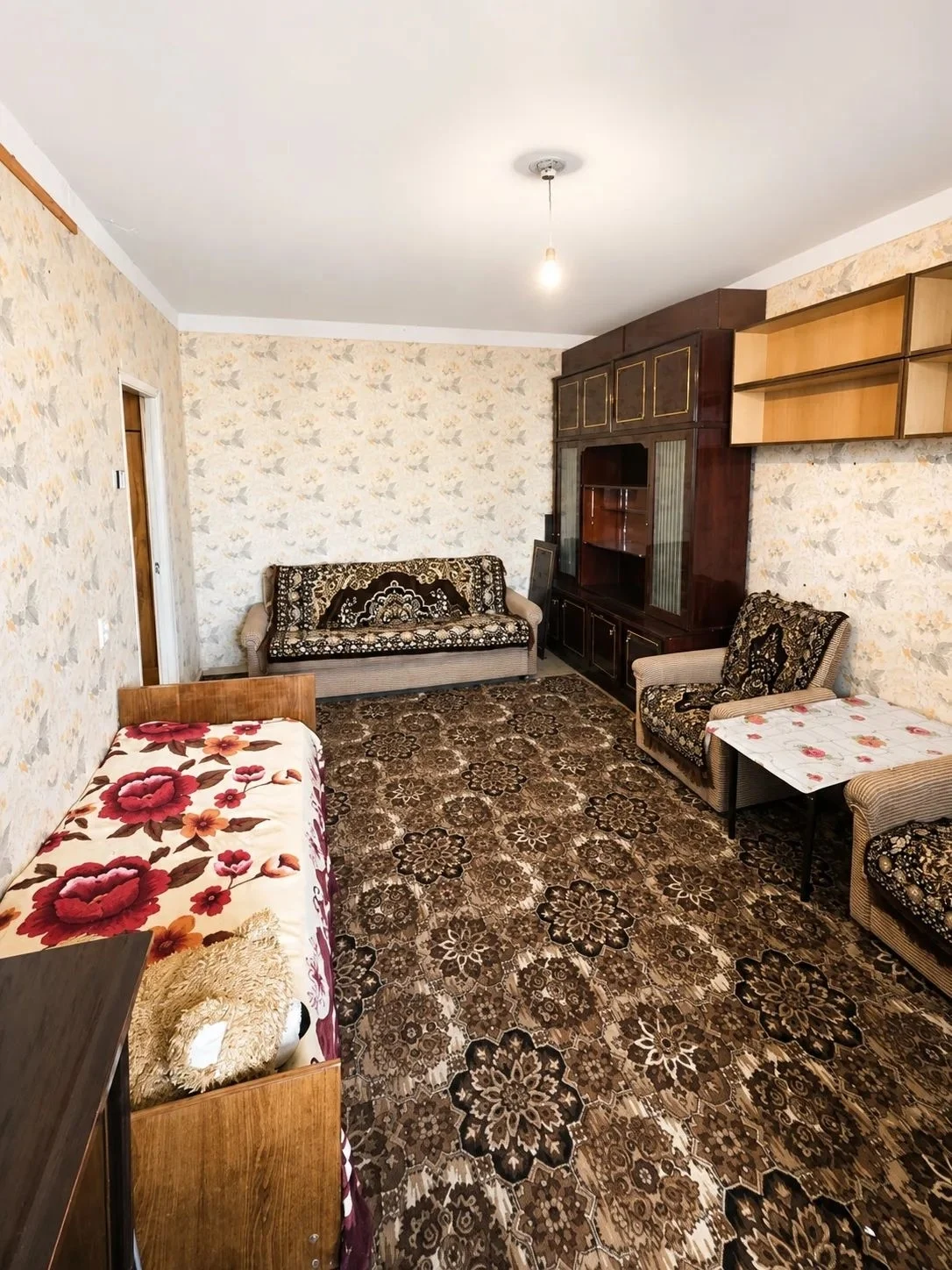 2-комнатная квартира, 54 м², кв. Мирный, Артёмовский, Луганск — фото объявления Луганск