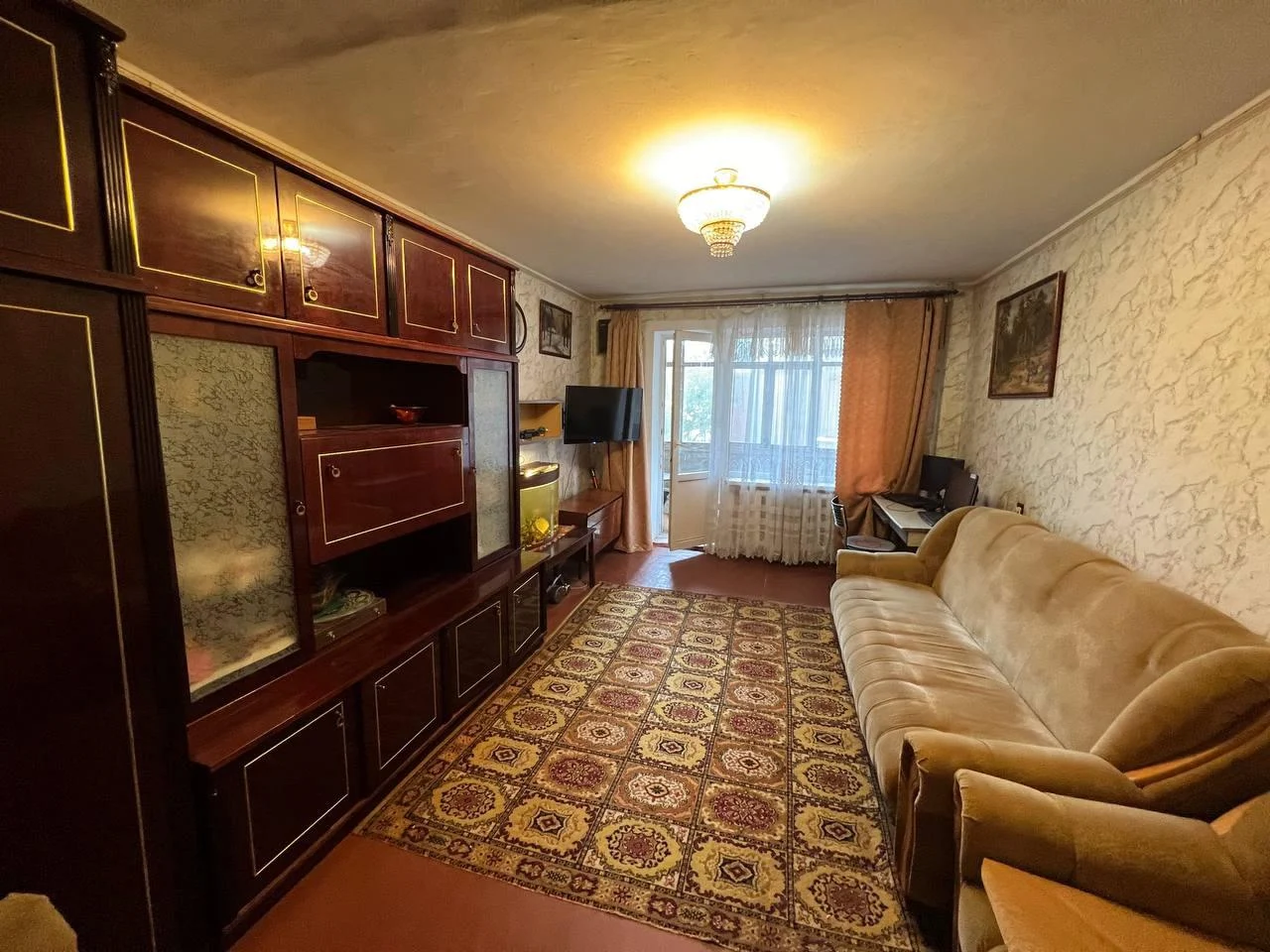 4-комнатная квартира, 81,6 м², ул. Фрунзе, Ленинский, Луганск — фото объявления Луганск