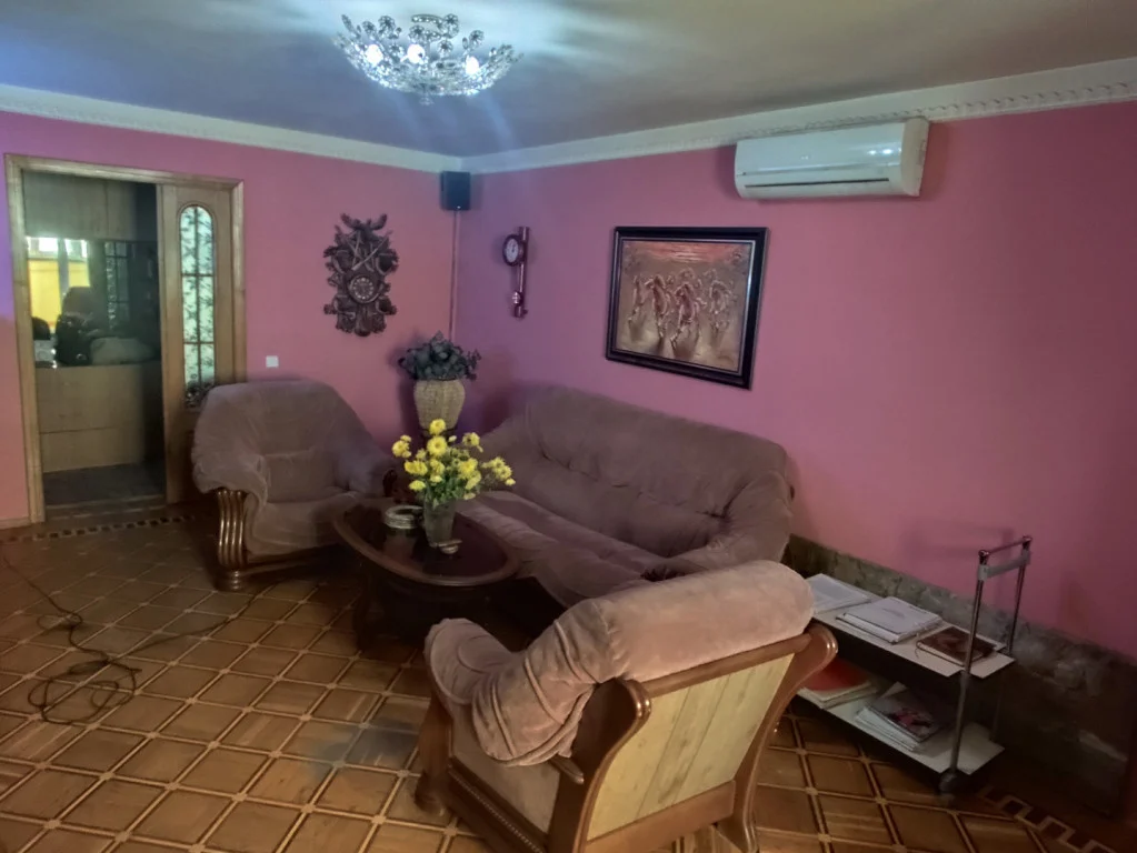 4-комнатная квартира, 100 м², ул. Шевченко В.В., Луганск — фото объявления Луганск