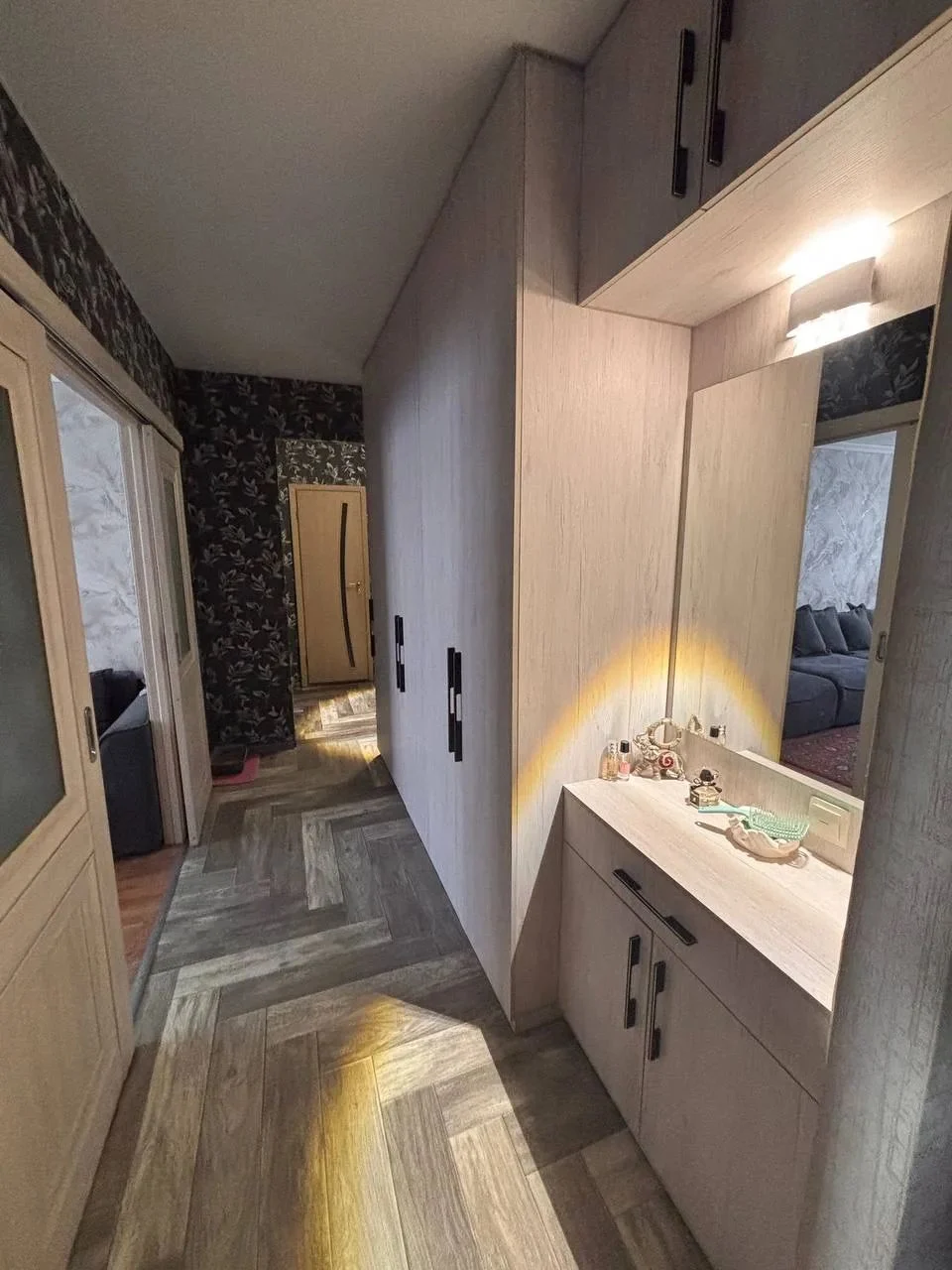 3-комнатная квартира, 73,6 м², кв. Ленинского Комсомола, Артёмовский, Луганск — фотография объекта в Луганске