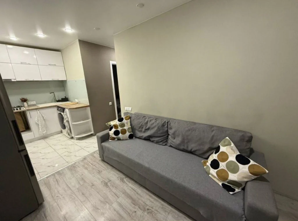 2-комнатная квартира, 42 м², кв. Дружбы, Ленинский, Луганск — фото объявления Луганск