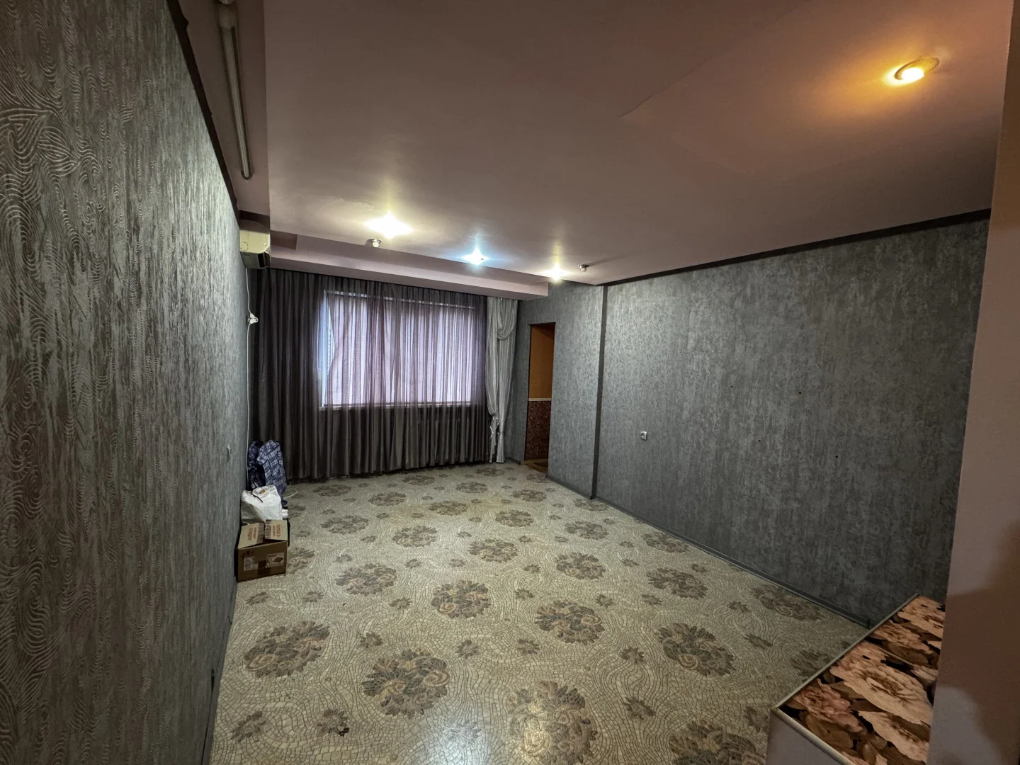 3-комнатная квартира, 73,4 м², кв. Южный, Луганск — фото объявления Луганск
