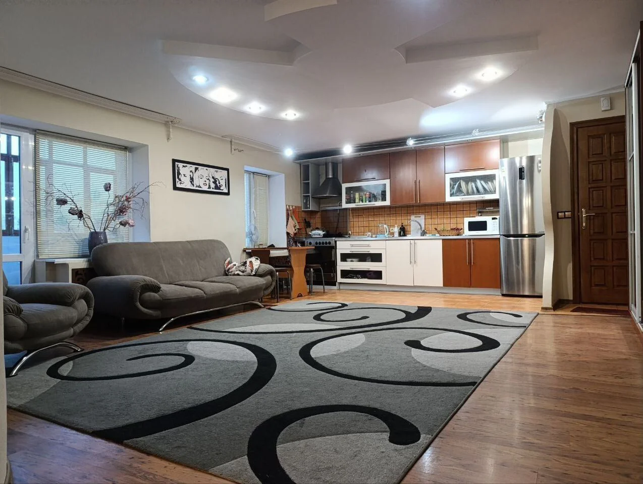 4-комнатная квартира, 109,3 м², ул. Градусова, г Луганск — фото объявления Луганск