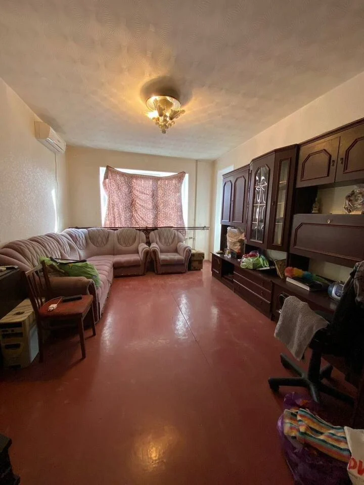 3-комнатная квартира, 70,2 м², кв. Южный, Артёмовский, Луганск — фото объявления Луганск