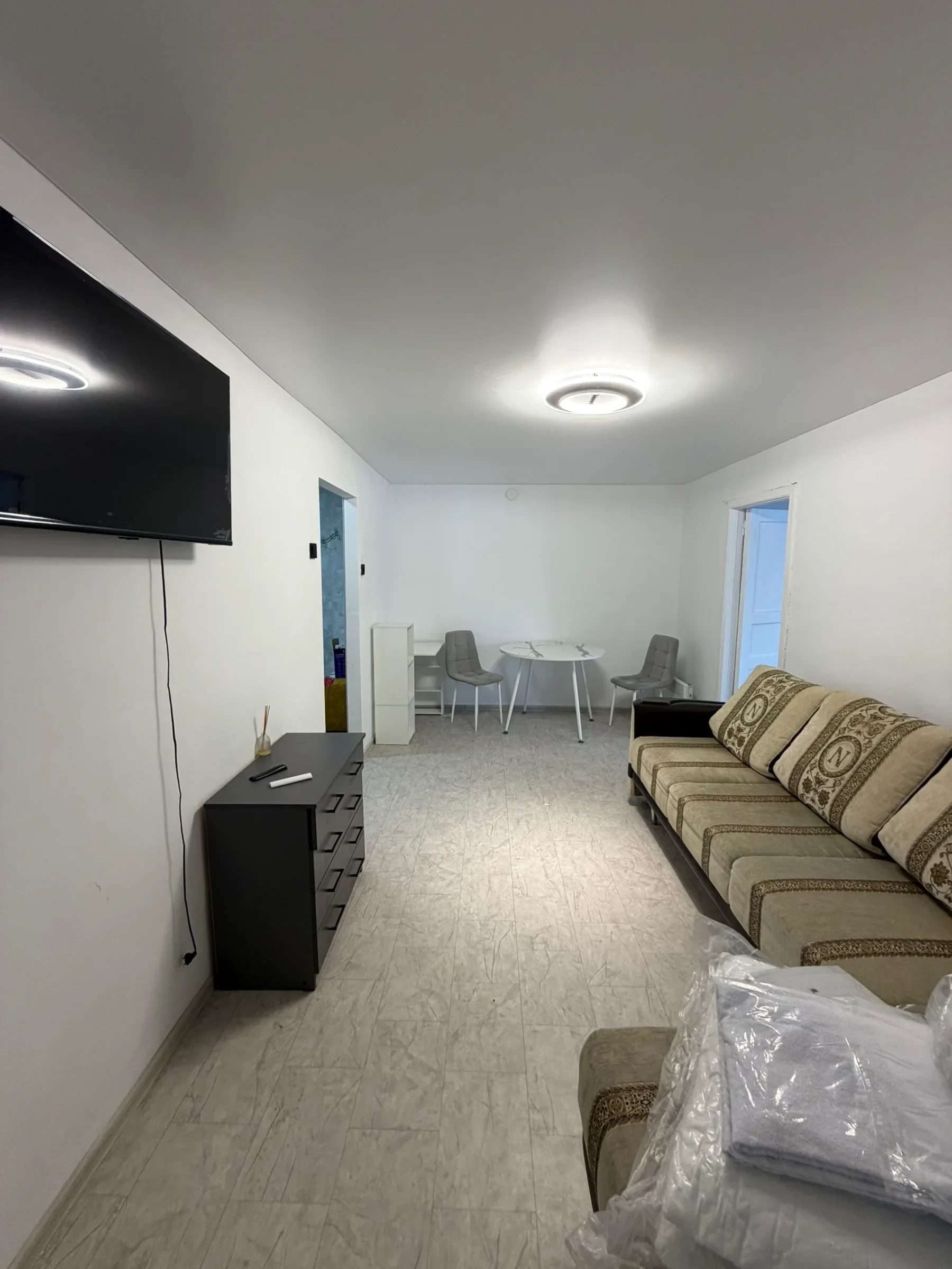2-комнатная квартира, 46,7 м², ул. Ленина, г Луганск — фото объявления Луганск