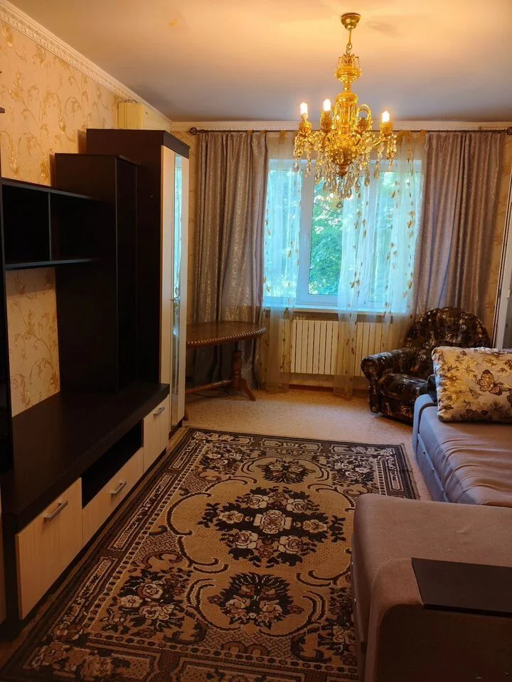 3-комнатная квартира, 70 м², ул. Расковой, Луганск — фото объявления Луганск