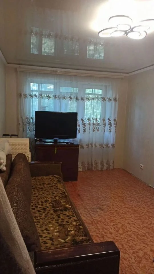 2-комнатная квартира, 44,5 м², кв. 50 лет Октября, Жовтневый, Луганск — фотография объекта в Луганске