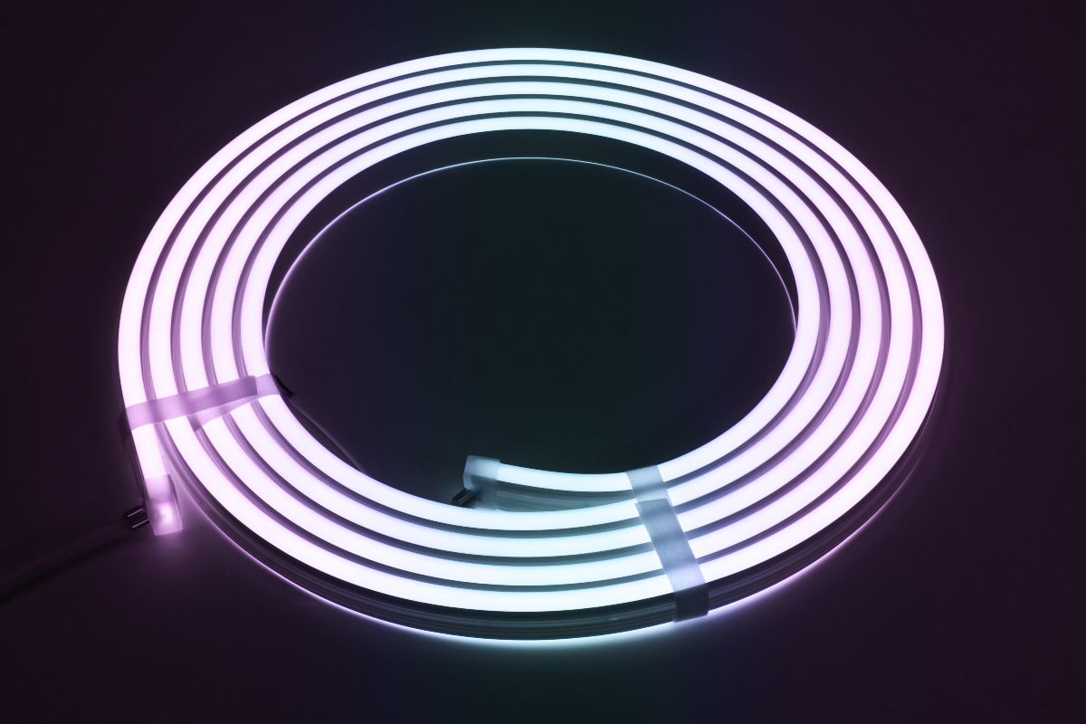 Светодиодная лента SWG PRO NE-DU560-24-10-WS2811RGB-67 032799
