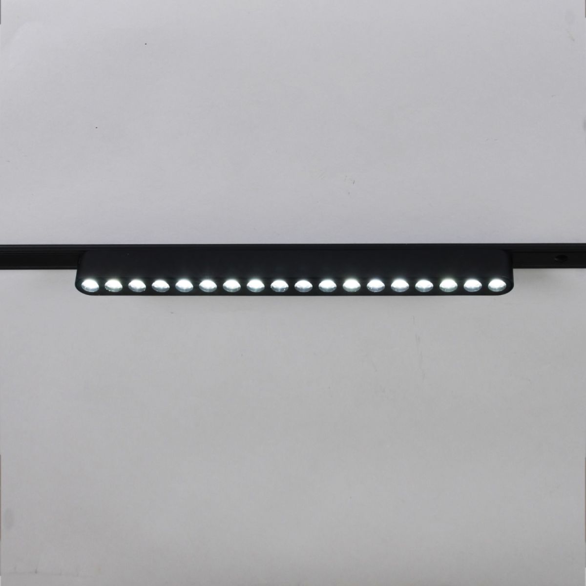 Трековый магнитный светильник (CCT+SMART) Reluce 13002-9.3-001UR magnetic LED16W BK CCT+SMART